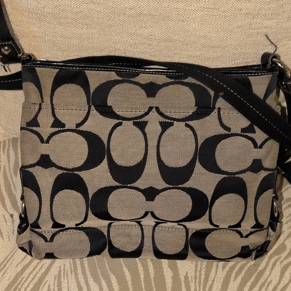 Coach Daisy Signature Monogram Shoulder Bag F16558 - Picture 6 of 13